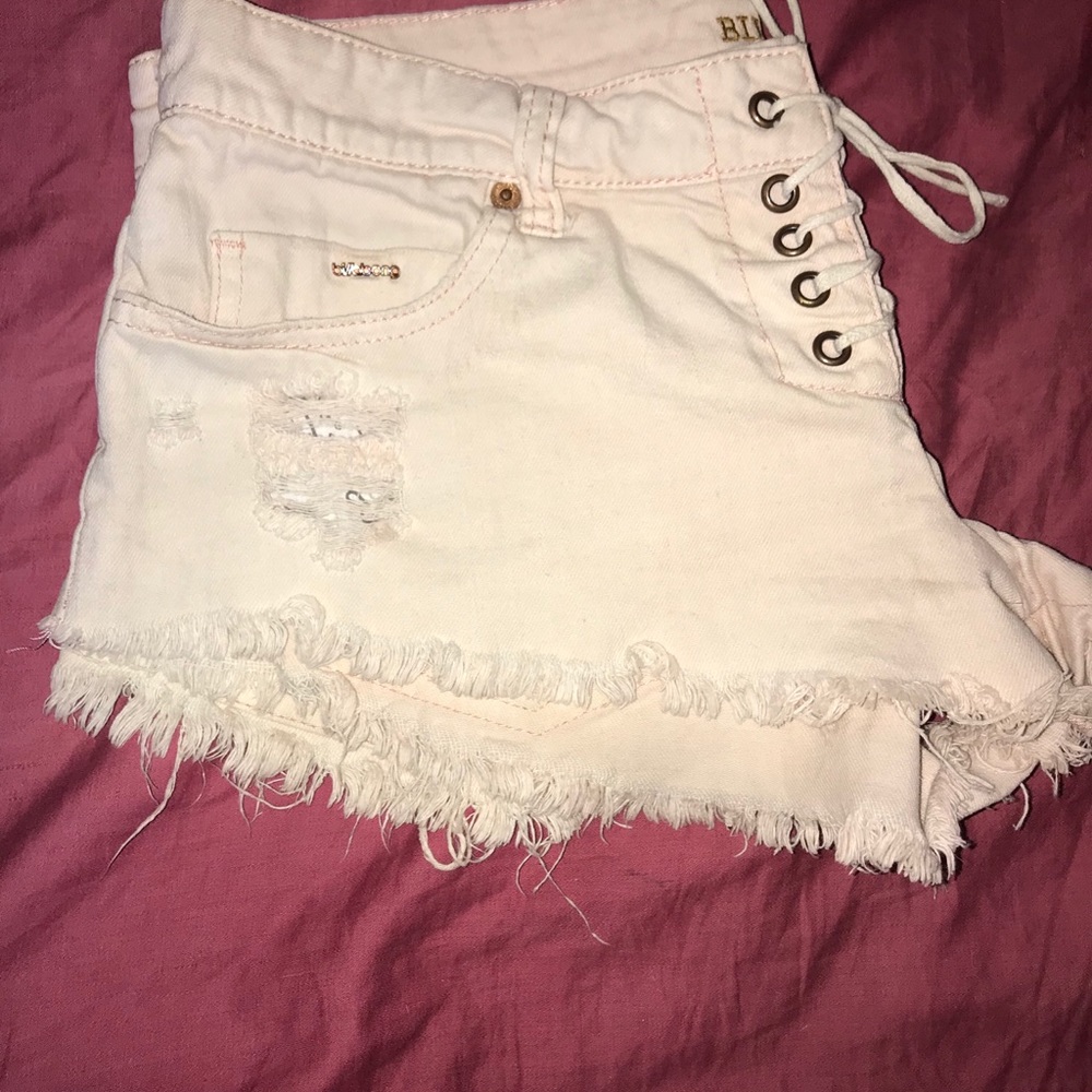 Shorts - Picture 5 of 6